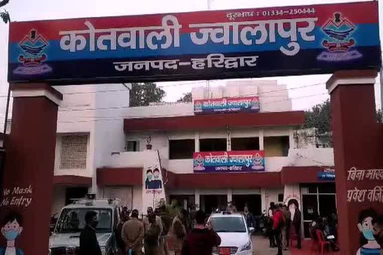 बैंक के सीसीटीवी कैमरों की डीवीआर ले गए चोर, लॉकर तोड़ने में रहे नाकाम