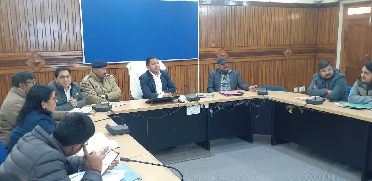 दिव्यांगजनों की सहूलियत के लिए जिले में होगा शिविरों का आयोजन, डीएम नरेंद्र सिंह भंडारी ने लोगों से की लाभ लेने की अपील