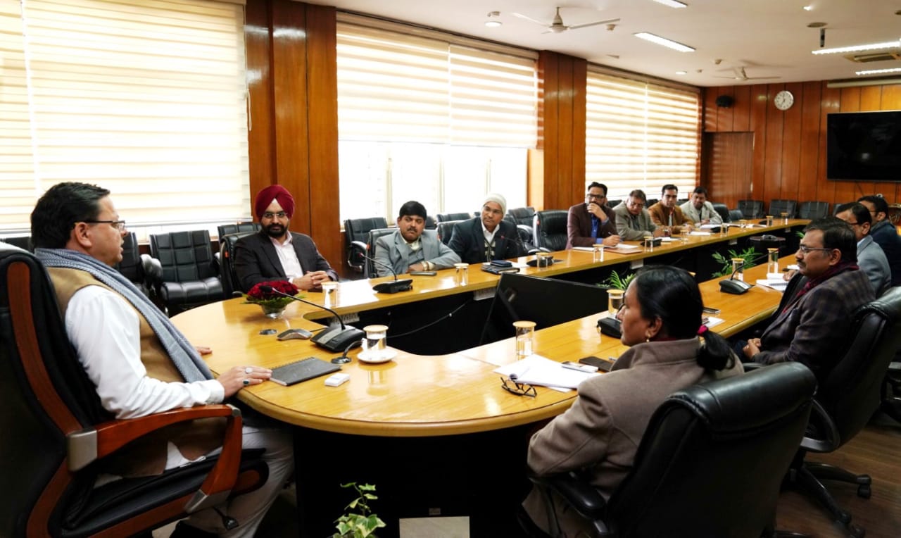 मुख्यमंत्री धामी ने की जोशीमठ आपदा के राहत कार्यों की समीक्षा, भूधंसाव के अध्ययन और ट्रीटमेंट कार्यों में तेजी लाने के दिए निर्देश