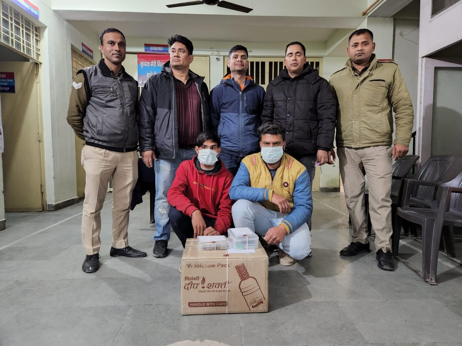 फर्जी आधार सेंटर का भंडाफोड़, सीएचसी के संचालक और ऑपरेटर को एसटीएफ ने किया गिरफ्तार