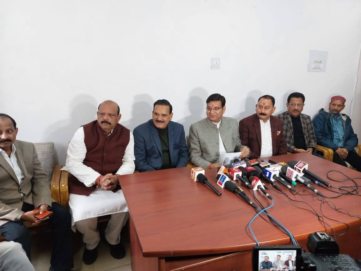 कांग्रेस ने सरकार पर भर्तियों में हो रही धांधली को लेकर उठाए सवाल, पार्टी ने की भर्ती परीक्षाओं को स्थगित कर जांच की मांग