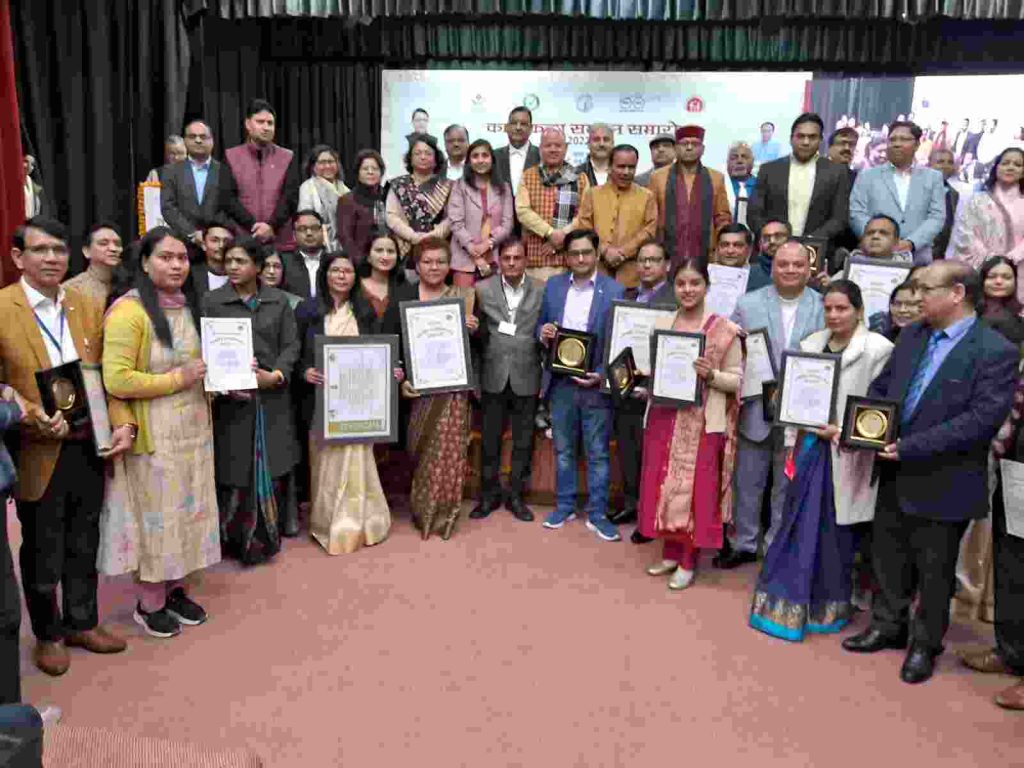 स्वास्थ्य मंत्री डा. धन सिंह रावत ने बांटे कायाकल्प अवार्ड, देहरादून व ऊधमसिंह नगर को मिला बेस्ट हॉस्पिटल का अवार्ड