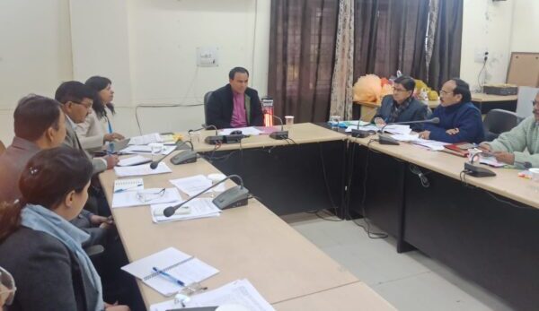 शिक्षा विभाग में दस हजार पदों पर होगी भर्ती : डॉ. धन सिंह रावत