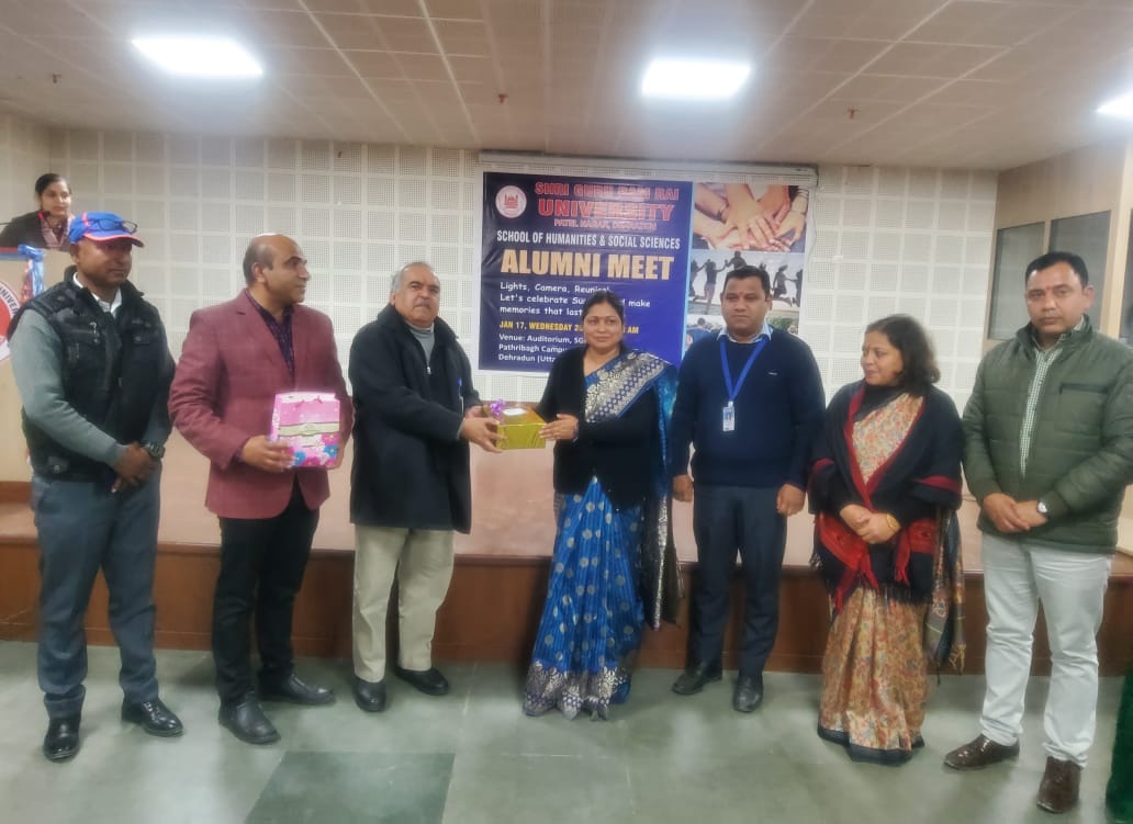 एसजीआरआर विश्वविद्यालय में मानविकी एवं सामाजिक विज्ञान संकाय की एल्युमिनाई मीट, कुलाधिपति श्रीमहंत देवेंद्र दास जी महाराज ने की छात्रों के सफल भविष्य की कामना