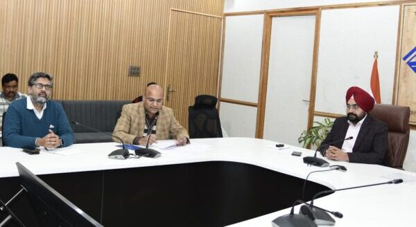 मुख्य सचिव की अध्यक्षता में राज्य आपदा मोचन निधि एवं राज्य आपदा न्यूनीकरण निधि के प्रस्तावों के अनुमोदन के लिए राज्य कार्यकारिणी समिति की बैठक आयोजित