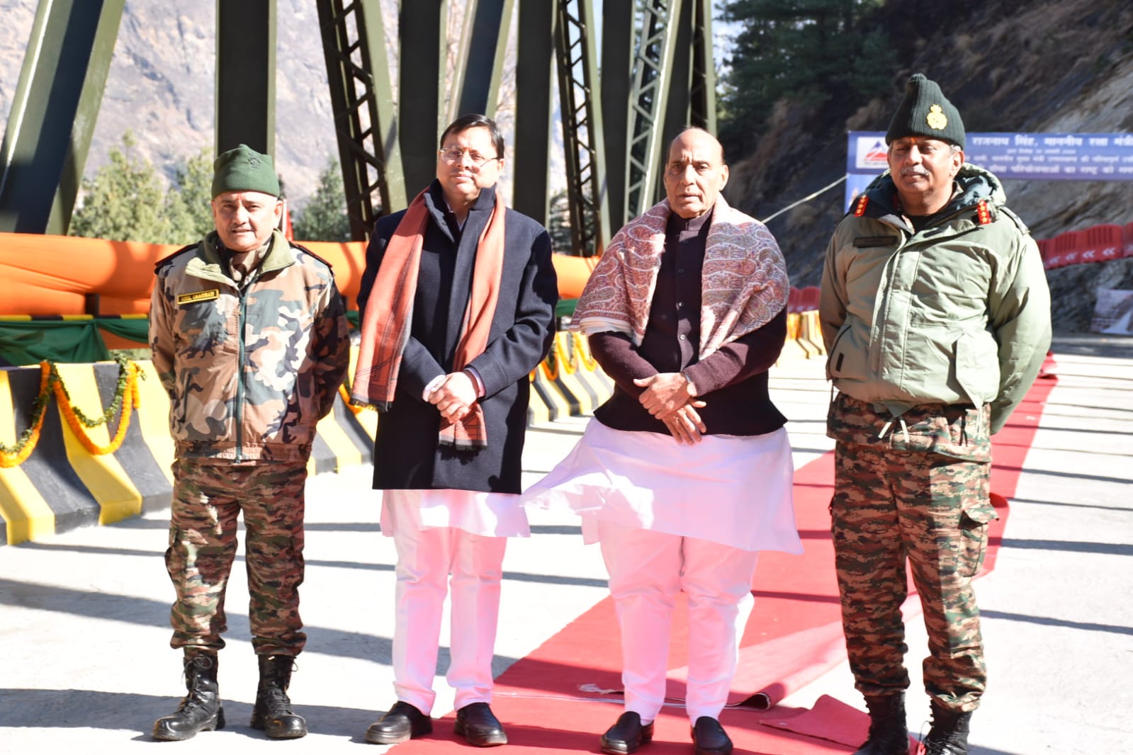सरकार सीमावर्ती क्षेत्रों को भारत का चेहरा मानती है; वे हमारी मुख्यधारा का हिस्सा हैं, बफर जोन नहीः राजनाथ सिंह
