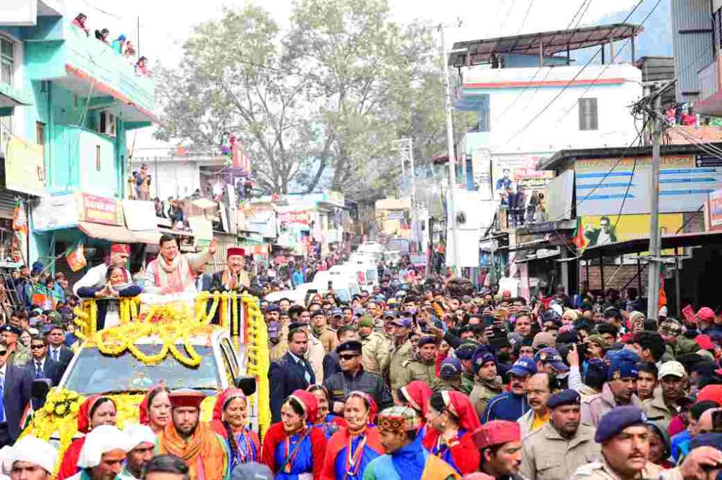 अगस्त्यमुनि में सीएम धामी का भव्य स्वागत, सीएम ने की कई घोषणाएं, जल्द यूसीसी को करेंगे लागू