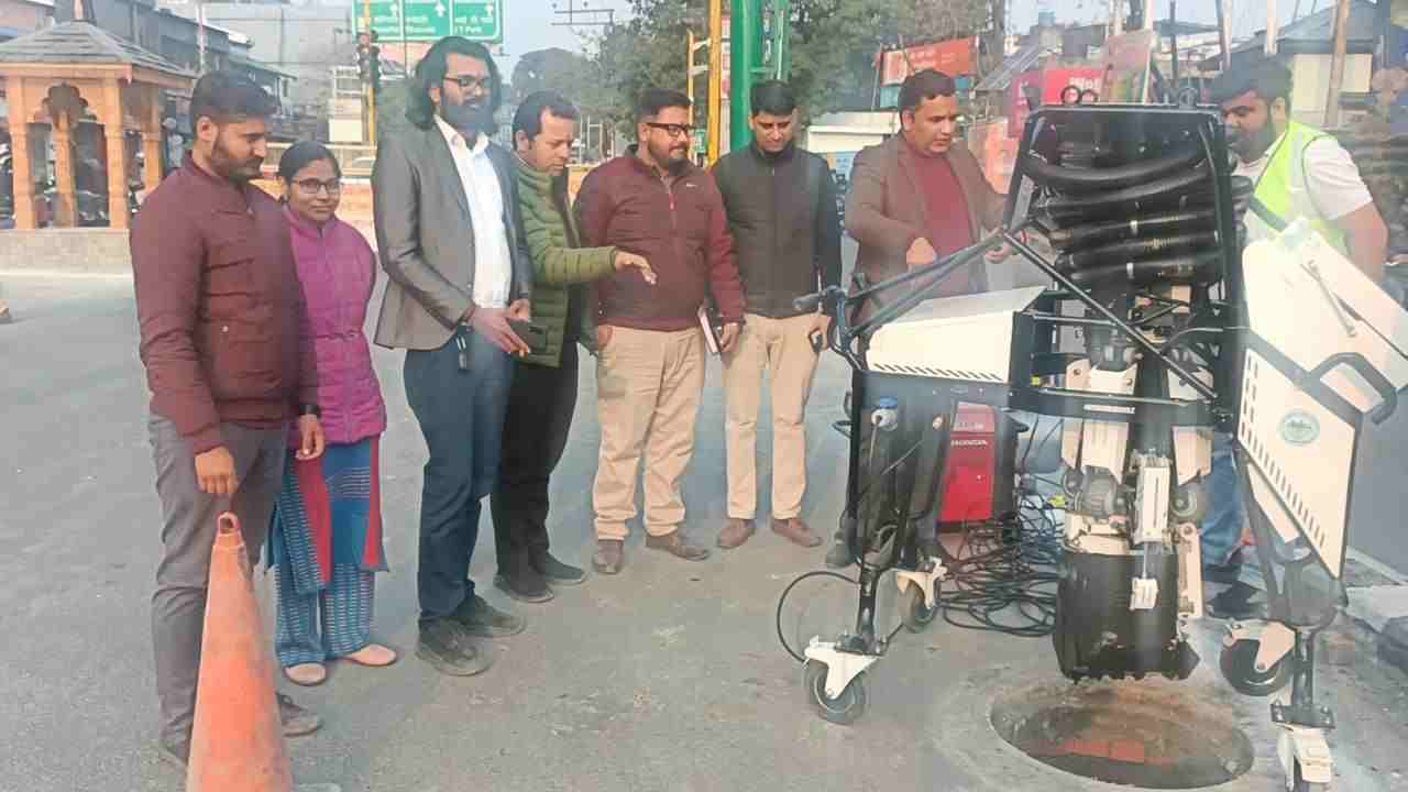 देहरादून स्मार्ट सिटी की एक और नयी पहल, सीवर मैनहोल की सफाई का नया प्रबन्ध