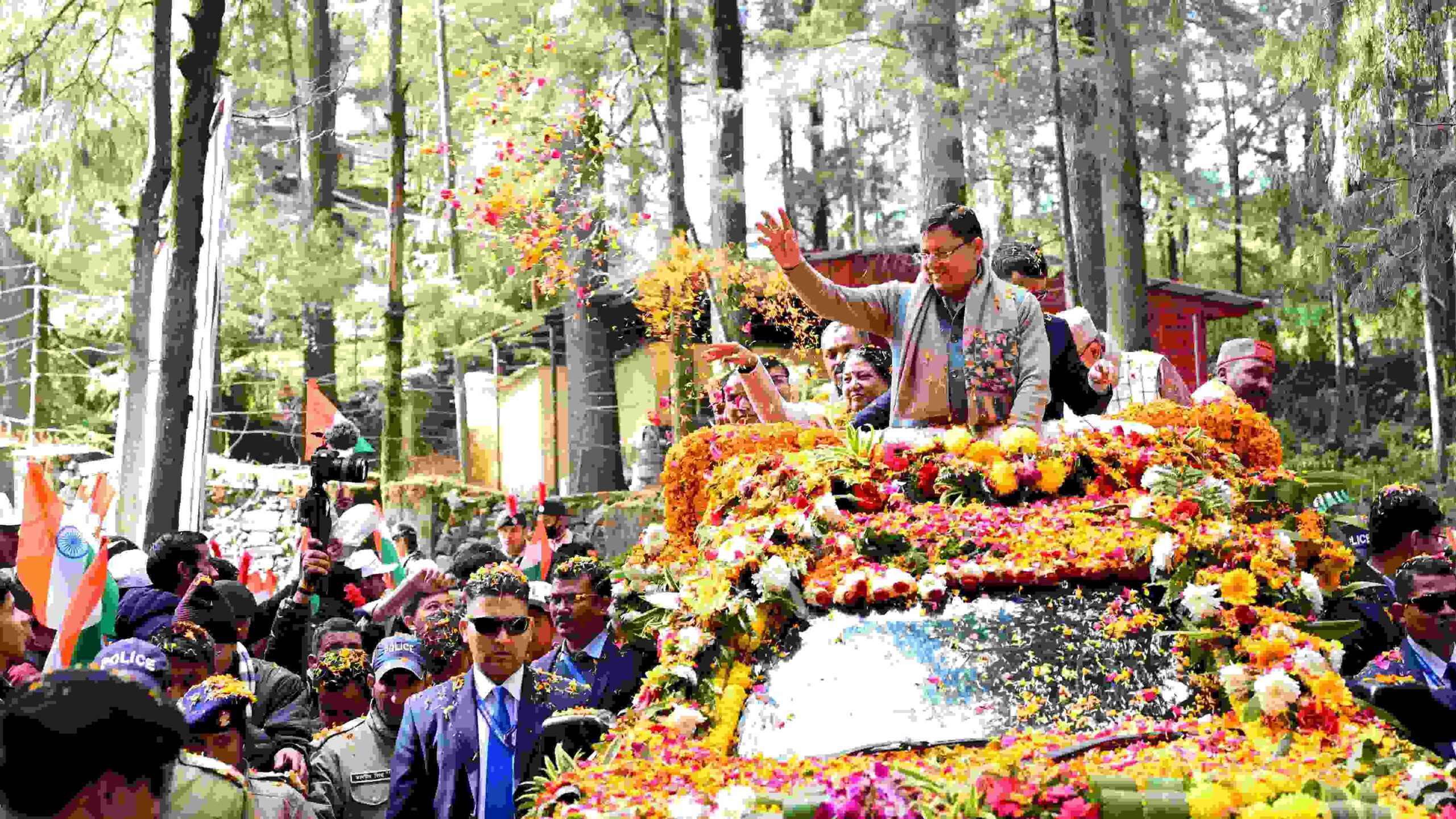 मुख्यमंत्री धामी ने किया पौड़ी में 800 करोड़ की विकास योजनाओं का शिलान्यास एवं लोकार्पण; दिशा ध्याणी, ब्यै-ब्वारी‘ कार्यक्रम में किया प्रतिभाग
