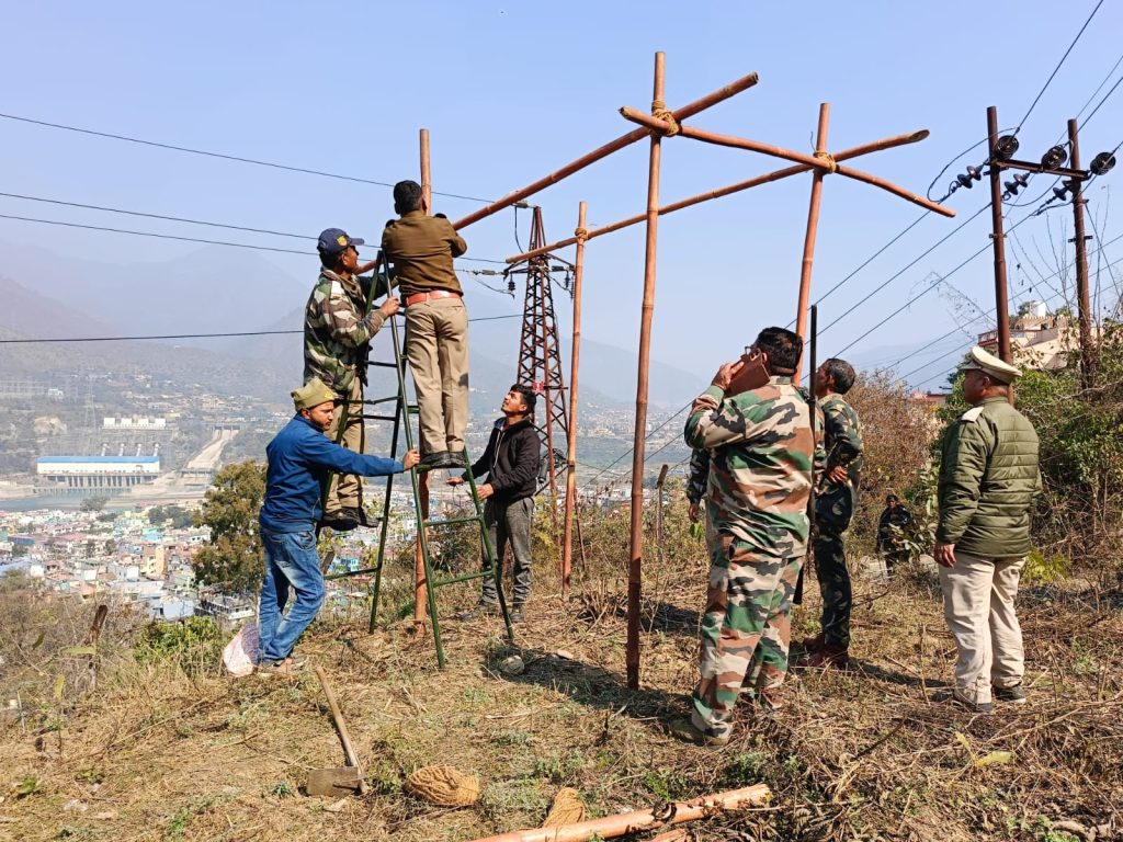 राहतः पिंजरे में कैद हुआ गुलदार