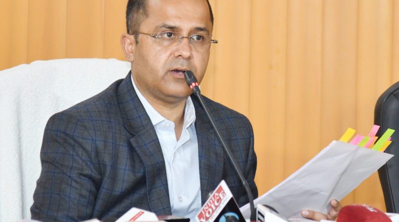 प्राथमिक शिक्षक की भर्ती के लिए बीएड की योग्यता को खत्म करने को कैबिनेट ने दी मंजूरी