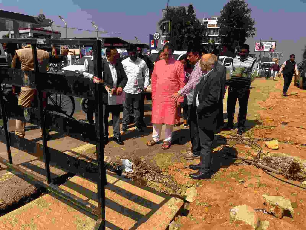 स्मार्ट सिटी के कार्यों का मंत्री प्रेम चंद ने किया निरीक्षण, तय समय पर कार्य पूरा करने के निर्देश