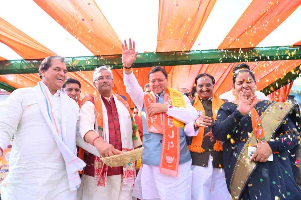 सीएम धामी ने जनसभा को किया संबोधित, कहा – लोकसभा चुनाव में पुराने रिकार्ड तोड़ नए कीर्तीमान बनाकर त्रिवेंद्र को बनाएं विजयी