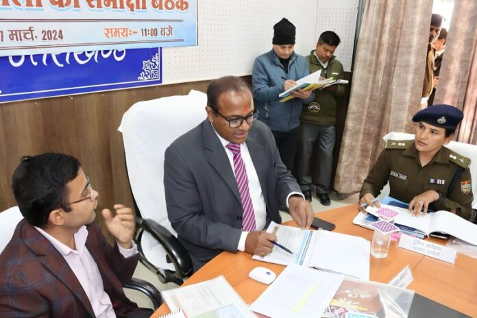 लोकसभा चुनाव की तैयारियों की समीक्षा कर दिये निर्देश