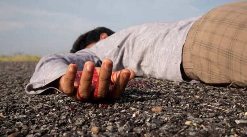 ट्रैक्टर ट्रॉली की चपेट में आने से युवक की मौत