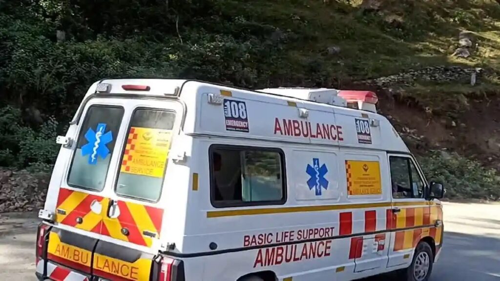 दहशत के आगोश में डूबा शहर, कबाड़ी की दुकान में हुए विस्फोट से सात लोग घायल