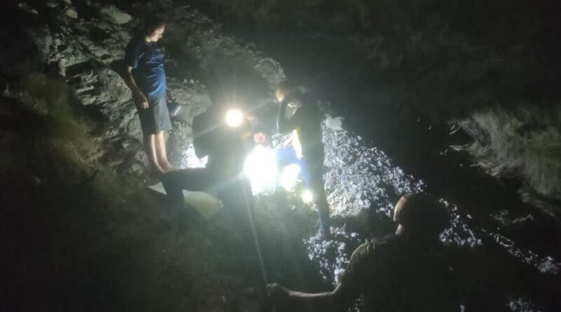 पहाड़ी से गिरे पत्थर की चपेट में आकर स्कूटी सवार की मौत