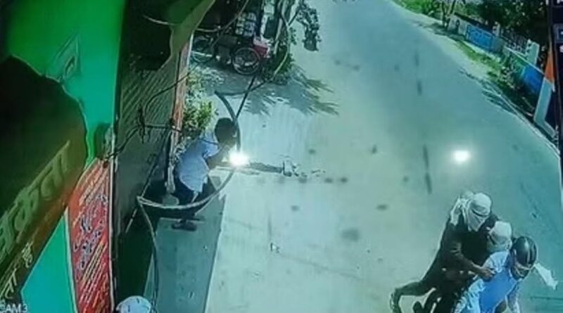 बदमाशों के हौसले बुलंद, दिनदहाड़े सर्राफा कारोबारी की दुकान में घुसकर किया लूट का प्रयास