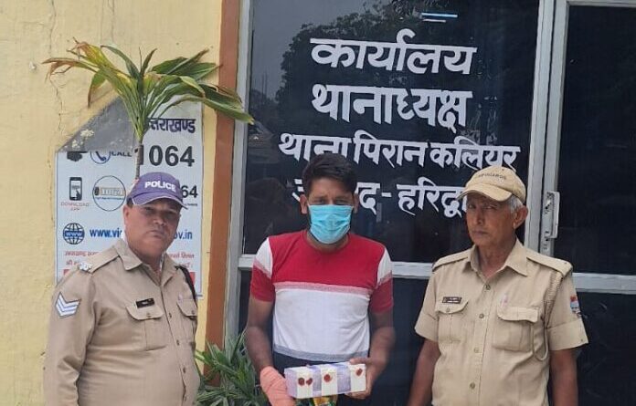 100 नशीले इंजेक्शन सहित तस्कर दबोचा