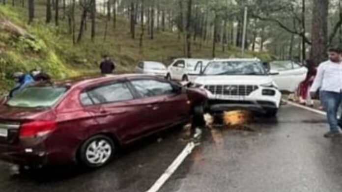 दो कारो की भिड़ंत में एमबीबीएस छात्र की मौत