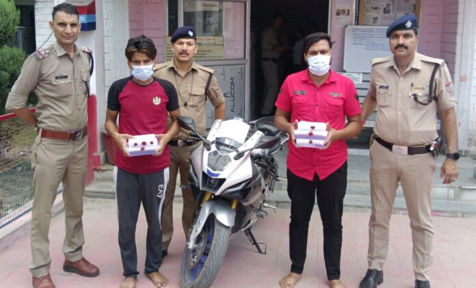 कांवड़ मेले की आड़ में नशा तस्करी करने के दो आरोपी स्मैक सहित गिरफ्तार