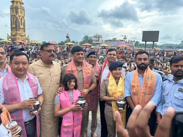 डीएम/एसएसपी ने आधिकारिक रूप से की कांवड़ मेला समापन की घोषणा