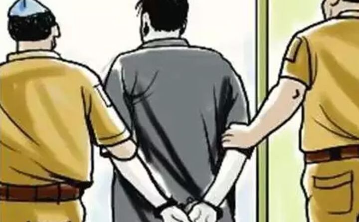 लोगों के हत्थे चढ़ा लव जिहादी, धर्म छुपा कर युवती को दुष्कर्म के इरादे से ले जा रहा था जंगल