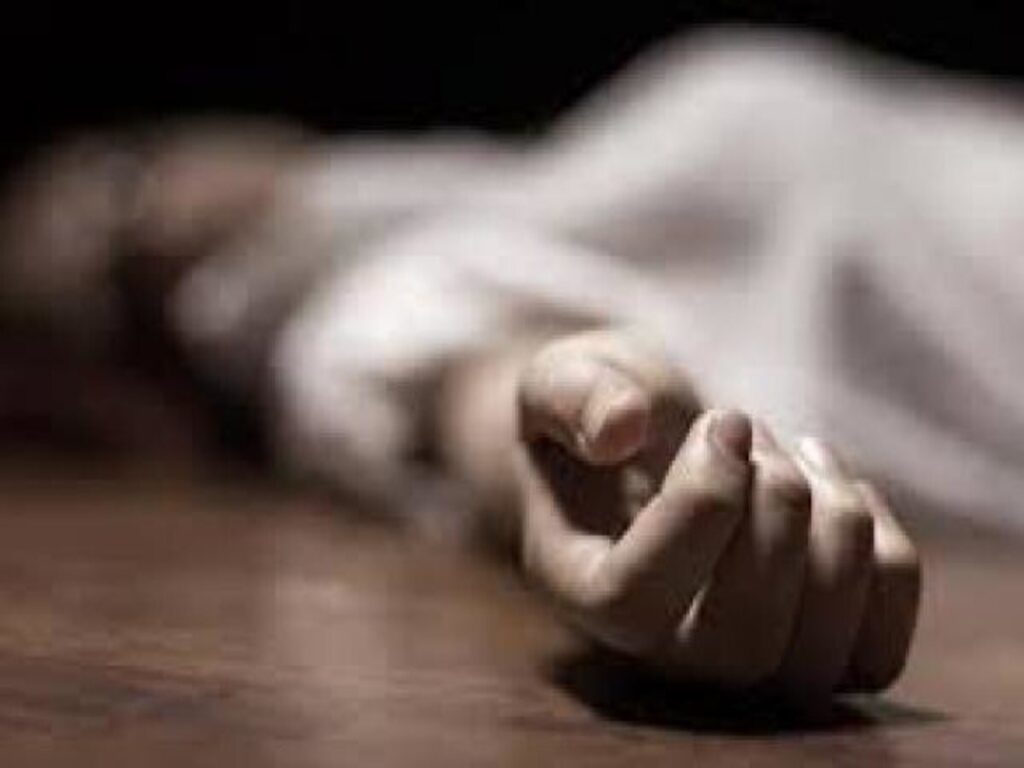 घर से लापता युवती का शव होटल के कमरे से बरामद, दो दिनों से चल रही थी तलाश