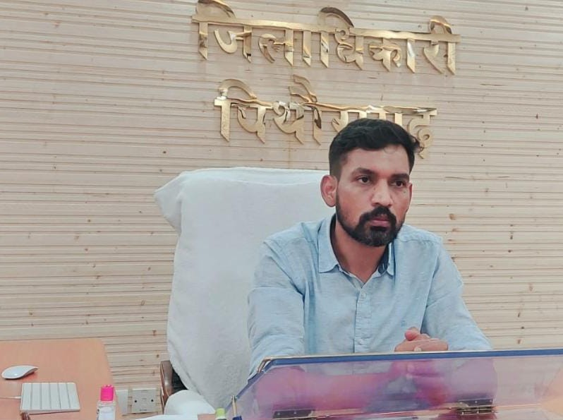 जिला प्रशासन का कड़ा रुख, लैंसडाउन क्षेत्र में जमीन क्रय करने वालों को जारी किए नोटिस