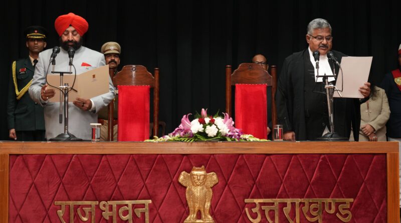 राज्यपाल ने  उत्तराखण्ड हाईकोर्ट के नवनियुक्त मुख्य न्यायाधीश न्यायमूर्ति गुहनाथन नरेंदर को पद की शपथ दिलायी