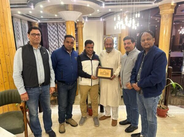 लोकसंपर्क में सोशल मीडिया का महत्वपूर्ण उपयोग – डॉ. पाठक