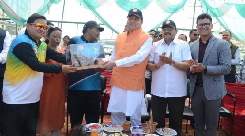 उत्तरांचल प्रेस क्लब अंतर क्रिकेट टूर्नामेंट का सीएम धामी ने किया उद्घाटन, खेल गतिविधियों के लिए पांच लाख की घोषणा की