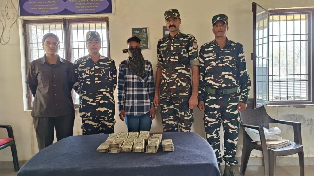लाखों की भारतीय मुद्रा के साथ पकड़ा गया नेपाली युवक