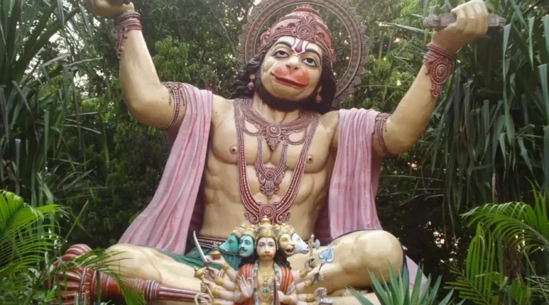 मंगलवार के दिन करें हनुमान चालीसा का पाठ, बजरंगबली होंगे प्रसन्न