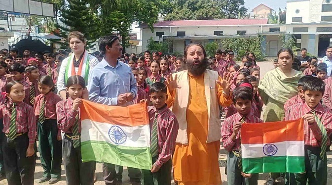 ऑपरेशन सिंदूर की सफलता से खुशी, सीएम धामी सहित लोगों ने सेना को दी बधाई