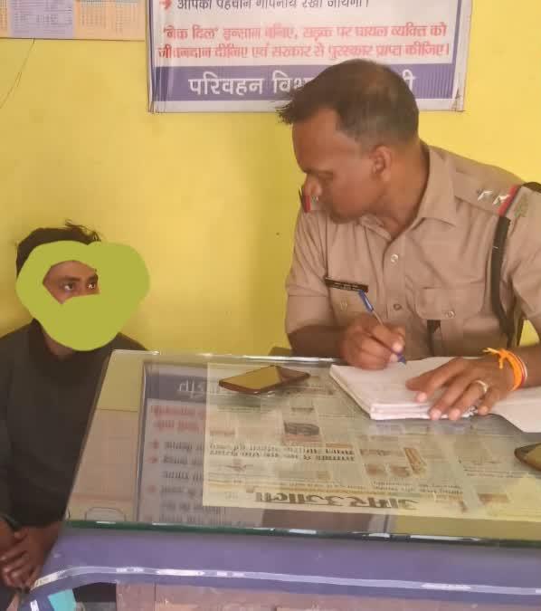 ग्रामीणों ने मंदिर में चोरी करते हुए युवक को रंगेहाथ पकड़ा