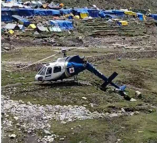 केदारनाथ में हेली एंबुलेंस की क्रैश लैंडिंग, पायलट सहित हॉस्पिटल स्टॉफ सुरक्षित