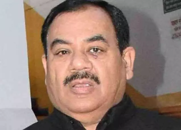 पूर्व काबीना मंत्री पहुंचे   ईडी कार्यालय, हो रही पूछताछ