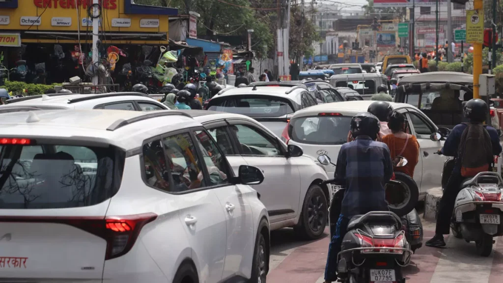 रविवार को तीर्थनगरी रही जाम से बेहाल