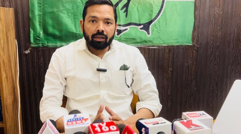 भाजपा विधायक ने ही खोल दी धामी सरकार की भ्रष्टाचार की पोलः विकास नेगी