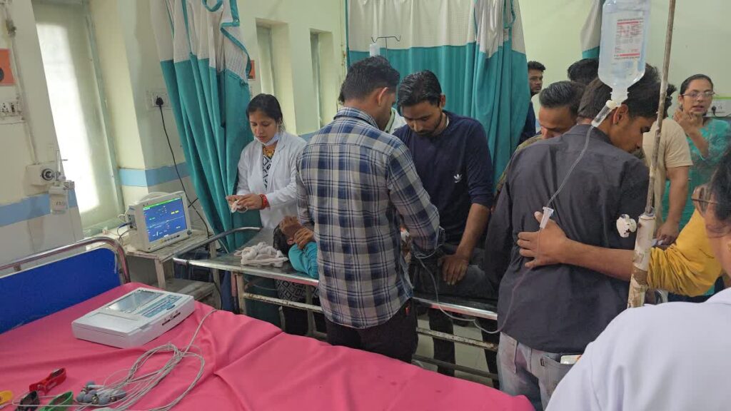 करंट की चपेट में आने से मजदूर झुलसा,हायर सेंटर रैफर
