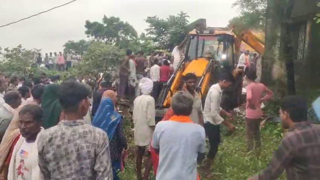 दर्दनाक हादसाः स्कूल की छत ढहने से 6 बच्चों की  मौत,