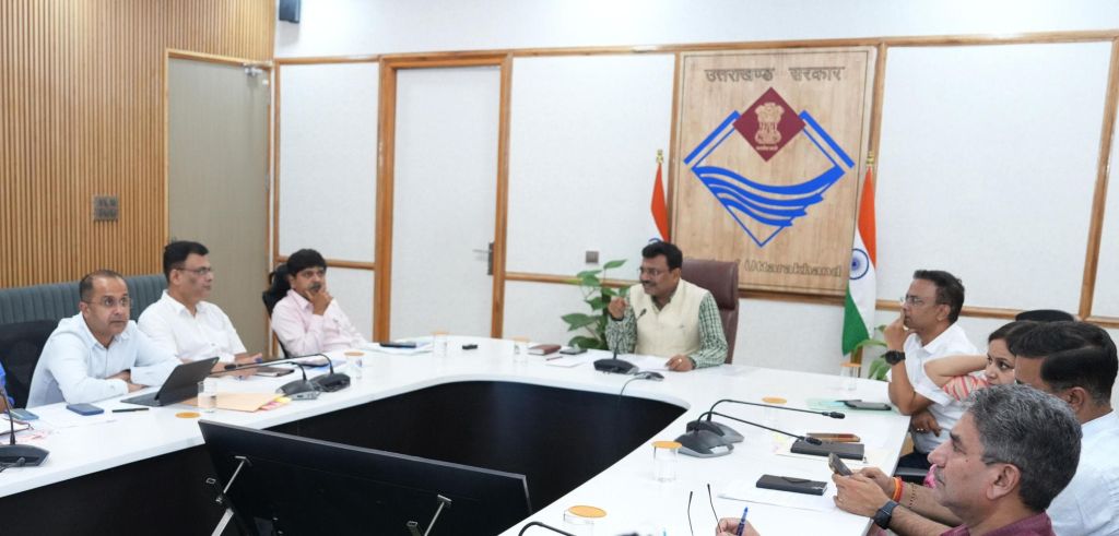 प्रत्येक कर्मचारी का सर्विस बुक डाटा किया जाए अपडेटः बर्द्धन