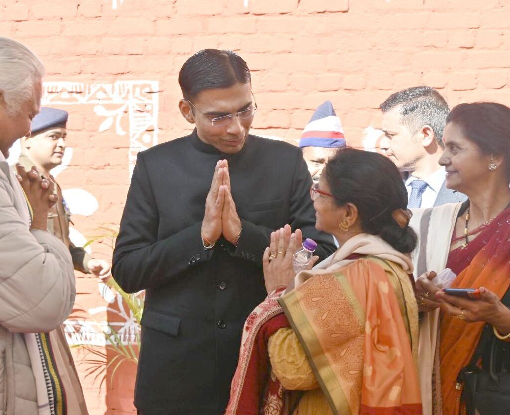 माता-पिता को घर से निकालने वाले पर चला न्याय का हथोड़ा