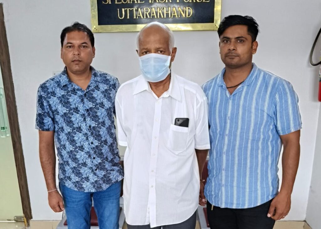 एसटीएफ के हत्थे चढ़ा नकली दवाईयां बनाने वाली फैक्ट्री का फरार मालिक