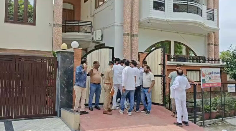 हरिद्वार में होटल कारोबारी की बेटी को बंधक बनाकर बदमाशों ने दिन दिहाड़े डालीं डकैती