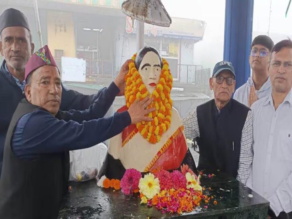 मसूरी गोलीकांड में शहादत देने वाली बेलमती चौहान व हंसा धनाई को किया गया याद