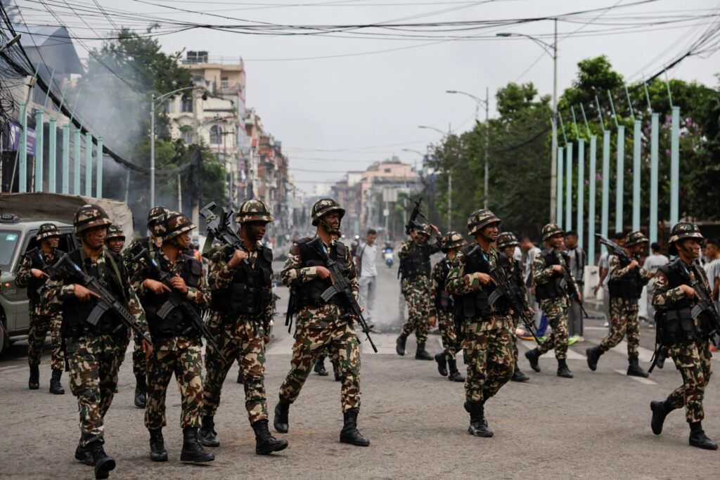 नेपाल में अंतरिम सरकार के गठन का प्रयास तेज, सेना ने बढ़ाया कर्फ्यू, बढ़ सकती है महंगाई