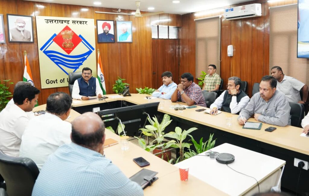 मुख्य सचिव अध्यक्षता में हुई प्रदेश सरकार और डीआरएम मुरादाबाद के मध्य बैठक