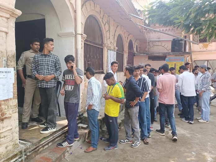 छात्र संघ चुनाव के लिए मतदान प्रक्रिया संपन्न